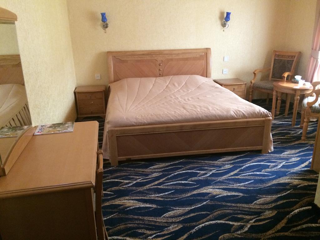 Nairi Hotel Jermuk Bagian luar foto
